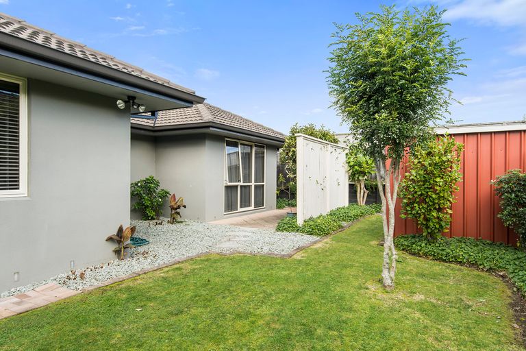 Photo of property in 12 Montrose Place, Pyes Pa, Tauranga, 3112