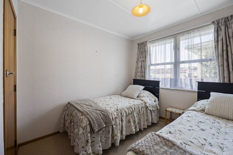 Photo of property in 42 Reid Avenue, Hawera, 4610