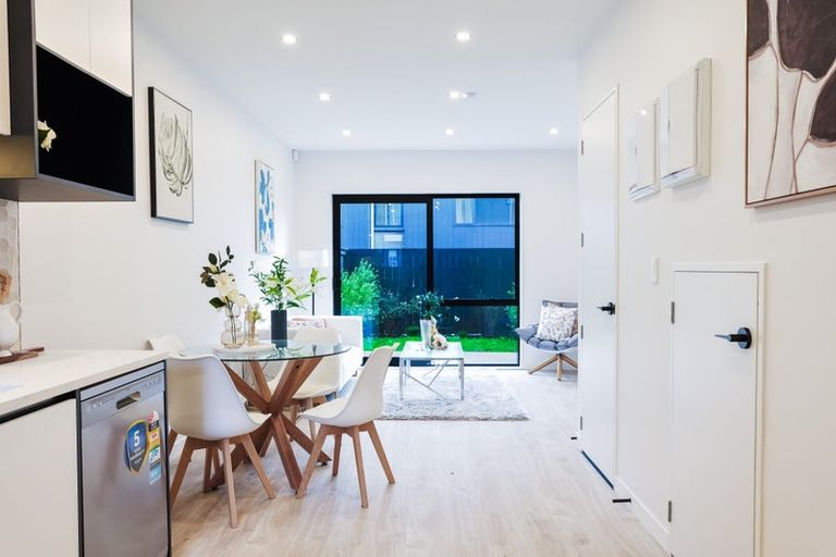 Photo of property in 50 Kiato Lane, Flat Bush, Auckland, 2019