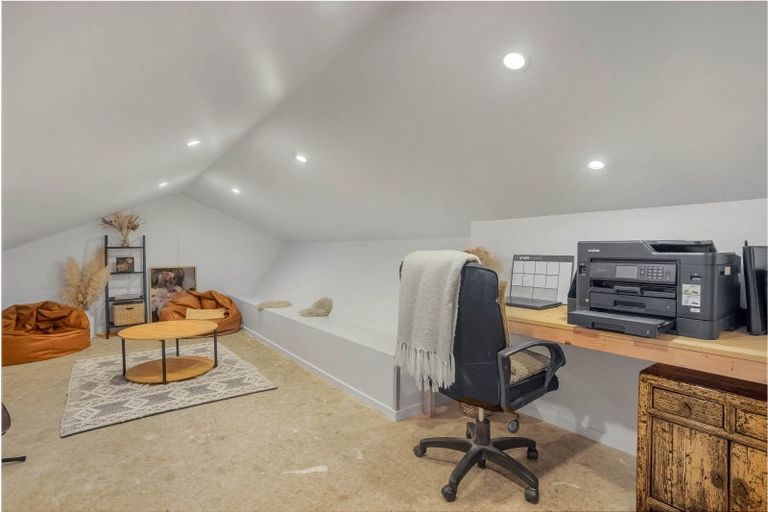 Photo of property in 44 Queen Street, Winton, 9720