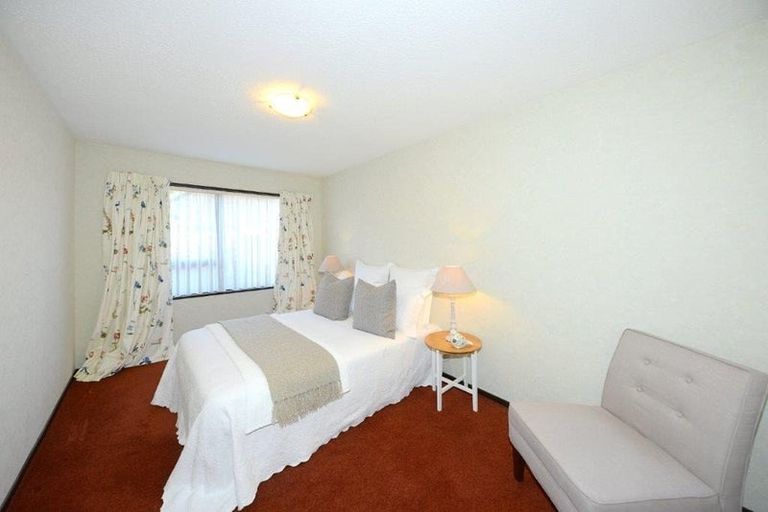 Photo of property in 11 Strathean Avenue, Avonhead, Christchurch, 8042