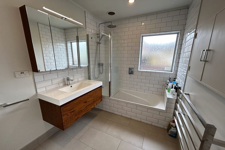 Photo of property in 1/51 Parker Avenue, New Lynn, Auckland, 0600