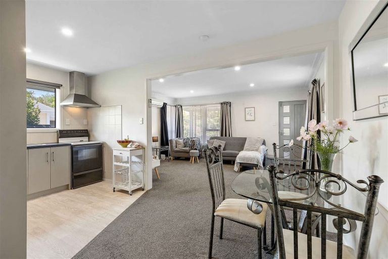 Photo of property in 1/320 Memorial Avenue, Burnside, Christchurch, 8053