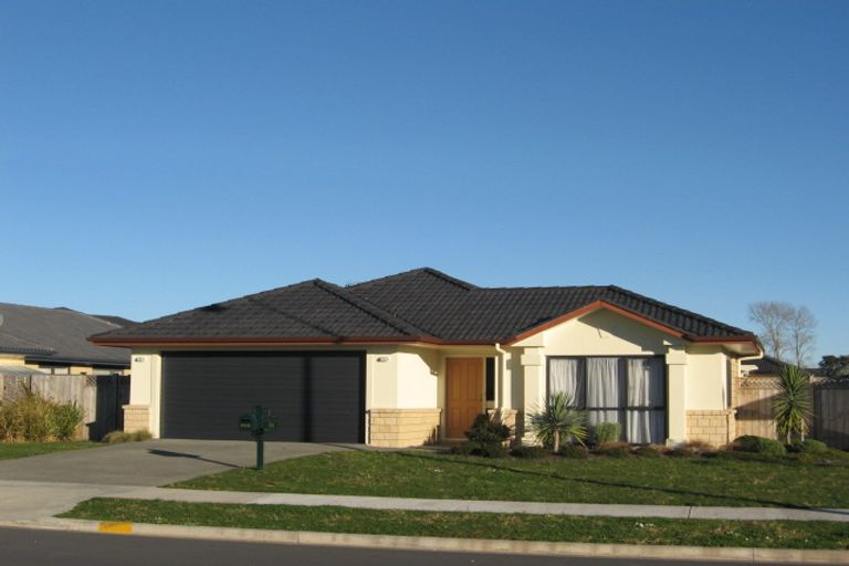 Photo of property in 22 Turnberry Drive, Wattle Downs, Auckland, 2103