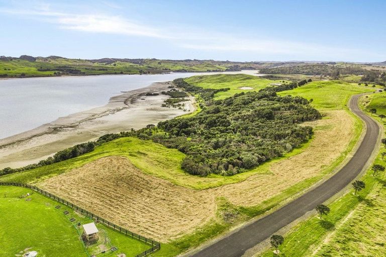 Photo of property in 53 Hinamoki Drive, Kaiwaka, 0573