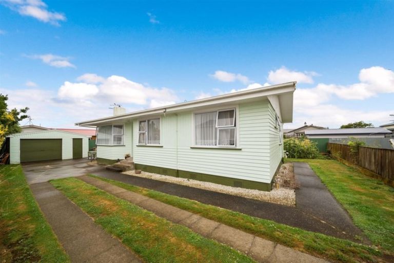 Photo of property in 20 Surrey Street, Linwood, Christchurch, 8062