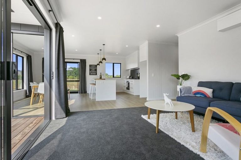 Photo of property in 3/213 Thornton Road, Cambridge, 3434