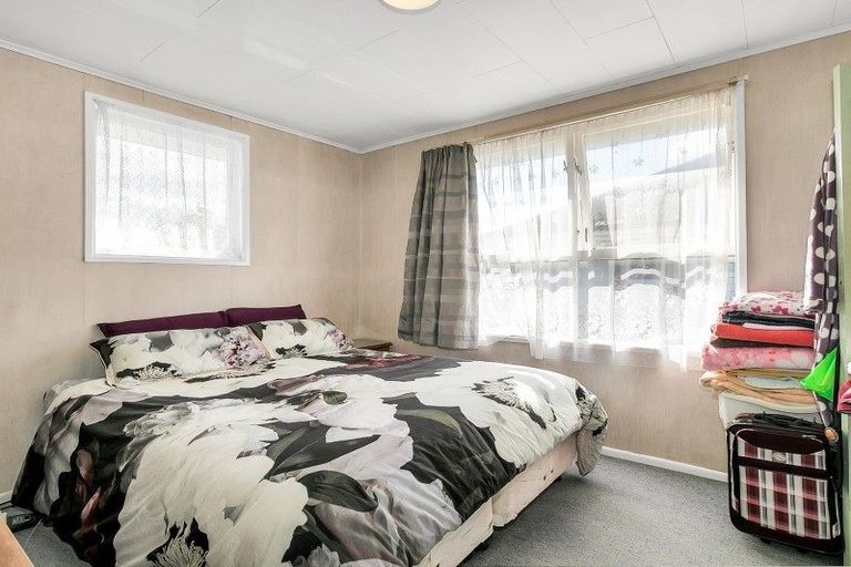 Photo of property in 6 Emerson Road, Clover Park, Auckland, 2023