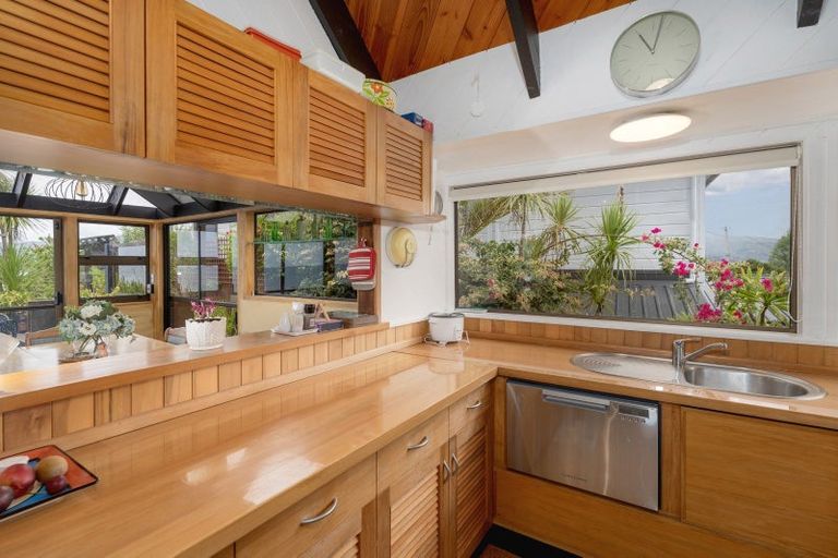 Photo of property in 1980 Wyuna Bay Road, Wyuna Bay, Coromandel, 3581