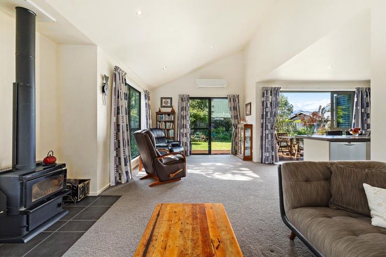 Photo of property in 82 Noema Terrace, Lake Hawea, Wanaka, 9382