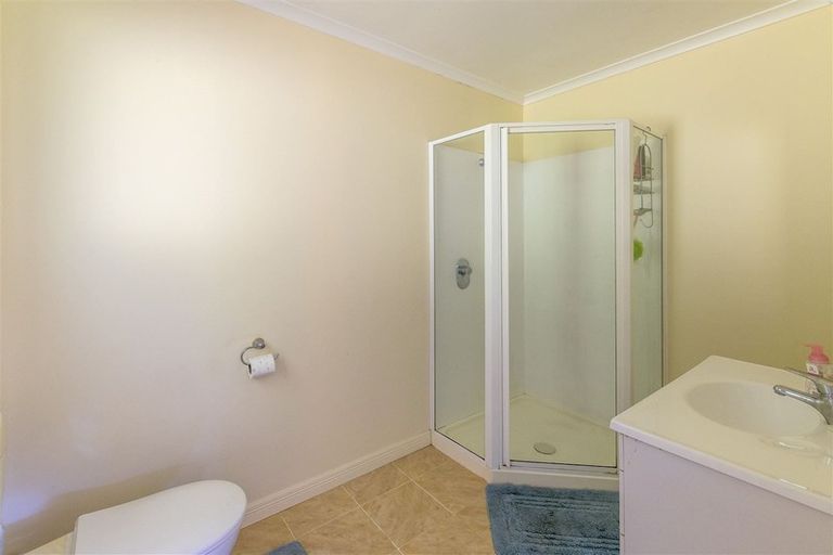 Photo of property in 52 Papaitonga Lake Road, Ohau, Levin, 5570