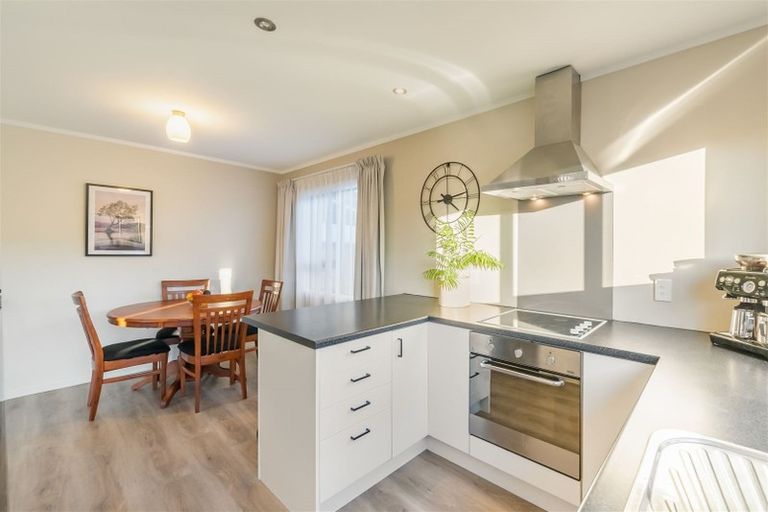 Photo of property in 110 Leeward Drive, Whitby, Porirua, 5024