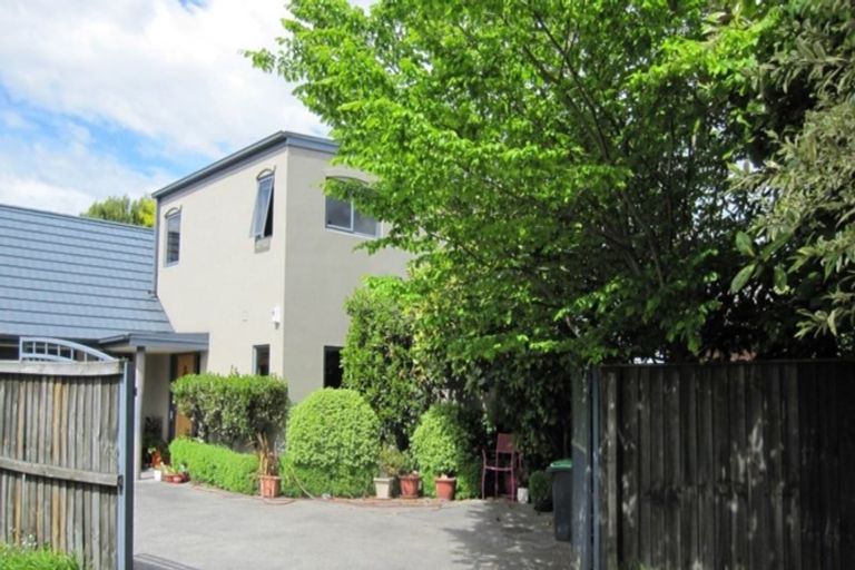 Photo of property in 71b Wairakei Road, Bryndwr, Christchurch, 8052
