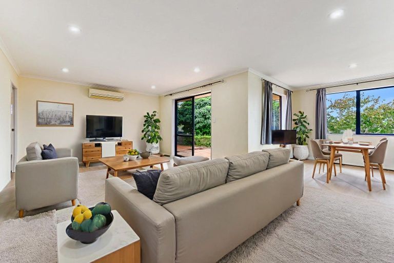 Photo of property in 18 Everton Place, Grandview Heights, Hamilton, 3200