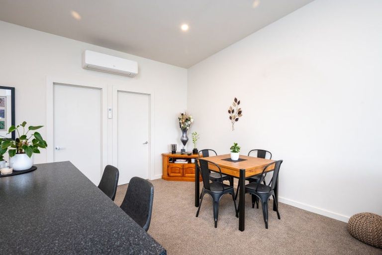 Photo of property in The Terraces, 32/9 Humber Street, Pandora, Napier, 4110