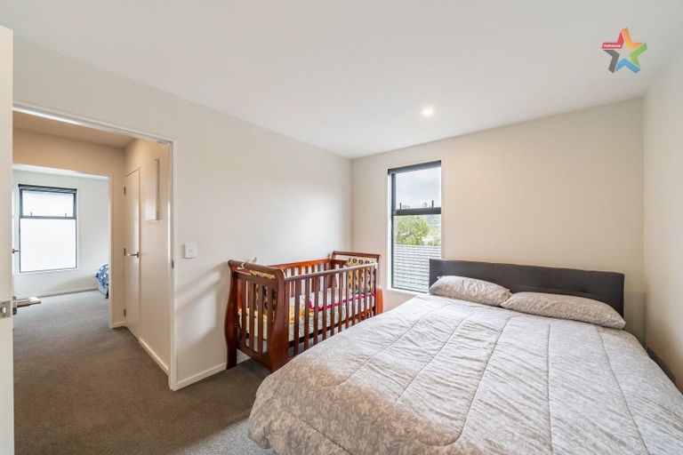 Photo of property in 4/48 Glen Road, Stokes Valley, Lower Hutt, 5019