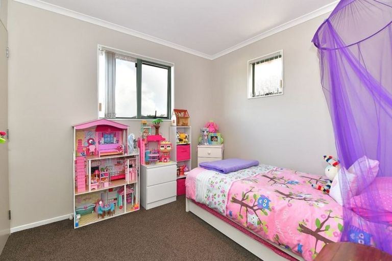 Photo of property in 37 Midshipman Court, Gulf Harbour, Whangaparaoa, 0930