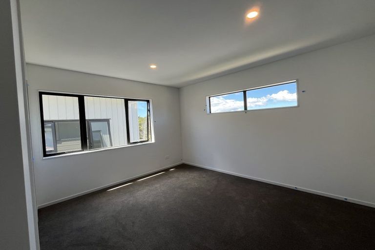 Photo of property in 10c Mantra Road, Massey, Auckland, 0614