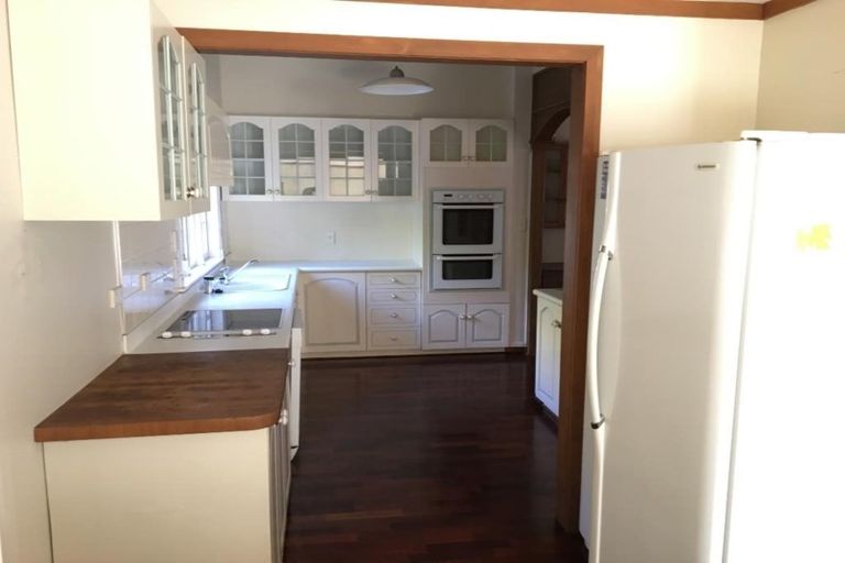 Photo of property in 92b Upper Harbour Drive, Greenhithe, Auckland, 0632