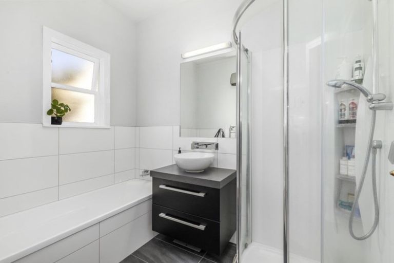 Photo of property in 89 Riverside Drive, Waiwhetu, Lower Hutt, 5010