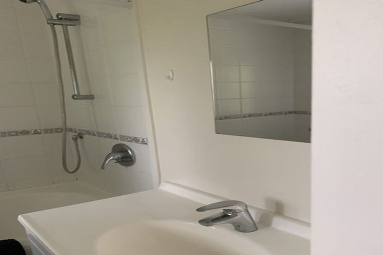 Photo of property in 14 Sackville Street, Fitzroy, New Plymouth, 4312