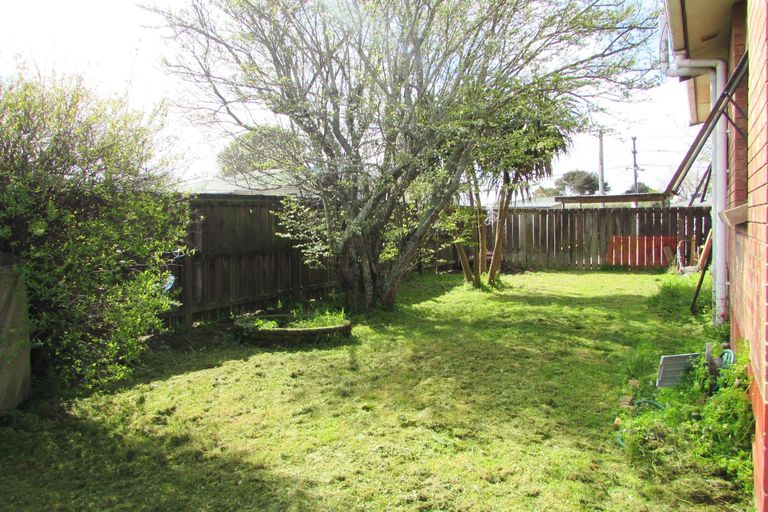 Photo of property in 2/24 Cosgrave Road, Papakura, 2110