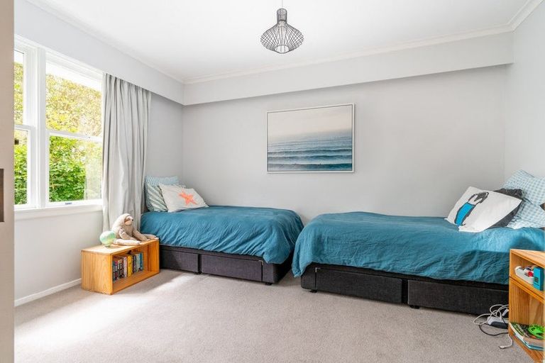 Photo of property in 110 Karori Road, Karori, Wellington, 6012