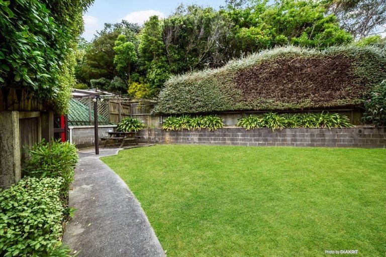 Photo of property in The Triangle, 5/33 Halswater Drive, Churton Park, Wellington, 6037