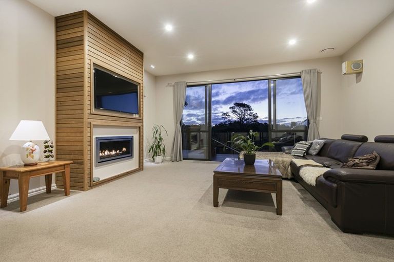 Photo of property in 5b The Prom, Coatesville, Albany, 0793