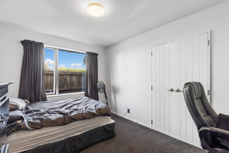 Photo of property in 562 Bower Avenue, Parklands, Christchurch, 8083