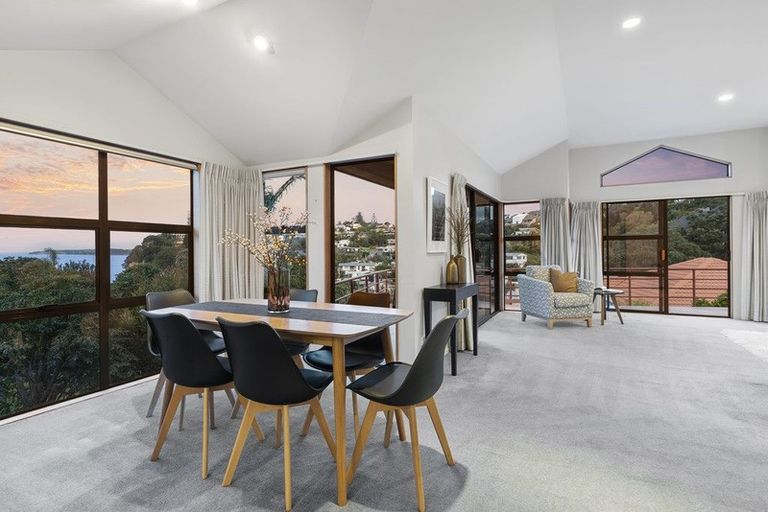 Photo of property in 7b Elgin Place, Red Beach, 0932