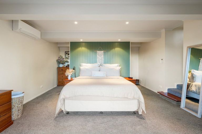 Photo of property in 24 Rothesay Place, Dinsdale, Hamilton, 3204