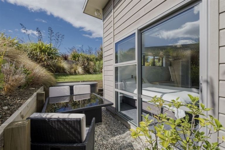 Photo of property in 5 Mohua Mews, Wanaka, 9305