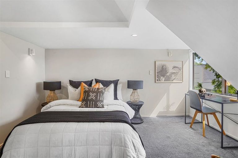 Photo of property in 31 Althorp Place, Avonhead, Christchurch, 8042