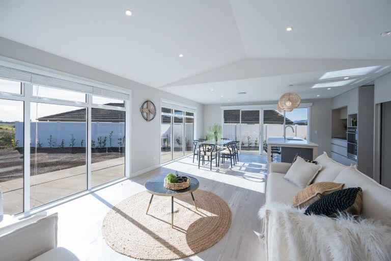 Photo of property in 72 Les Wakefield Road, Mapua, 7005