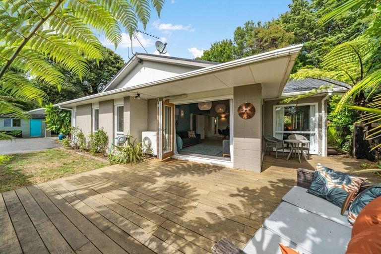 Photo of property in 62a Chatsworth Road, Silverstream, Upper Hutt, 5019