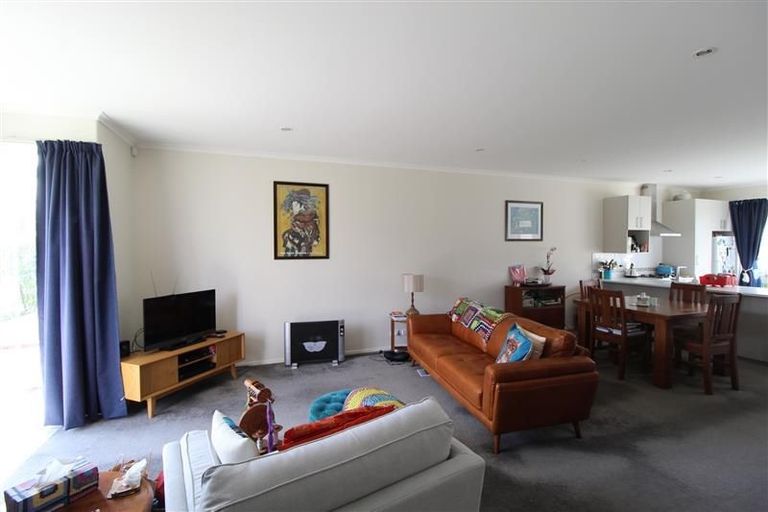 Photo of property in 13 Hakawai Avenue, Takanini, 2112