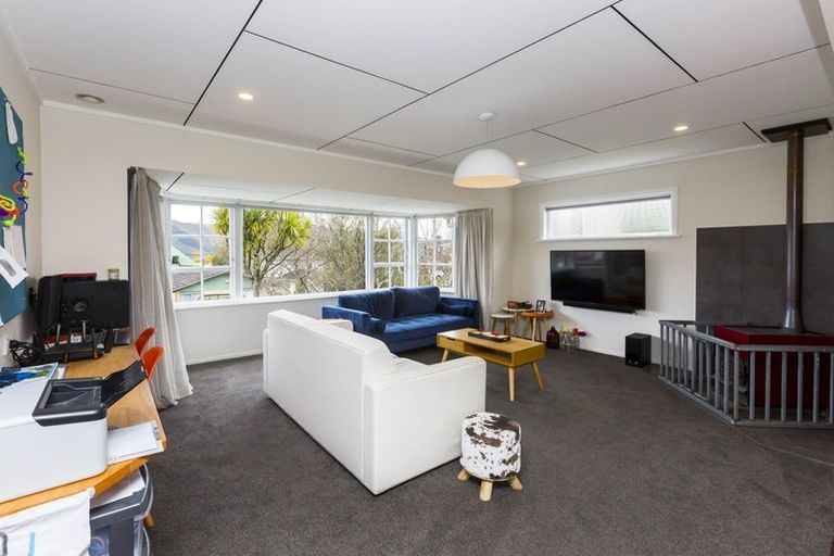 Photo of property in 55 Sunbrae Drive, Silverstream, Upper Hutt, 5019