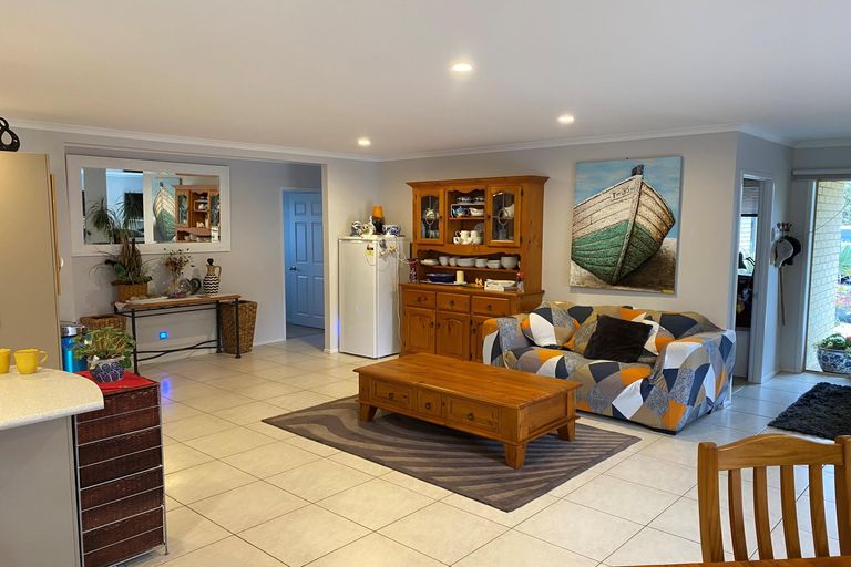 Photo of property in 24 Halyard Loop, Haruru, 0204