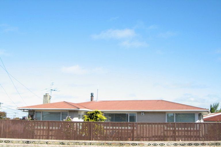 Photo of property in 266 Pages Road, Wainoni, Christchurch, 8061