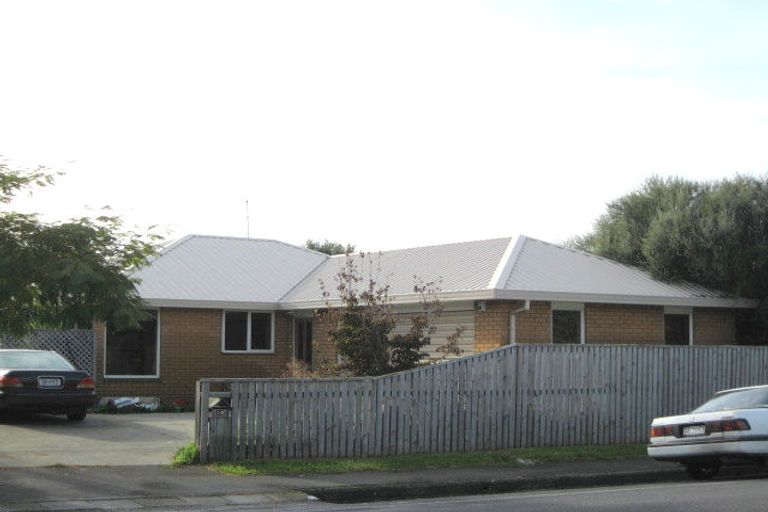 Photo of property in 16 Wrights Road, Addington, Christchurch, 8024