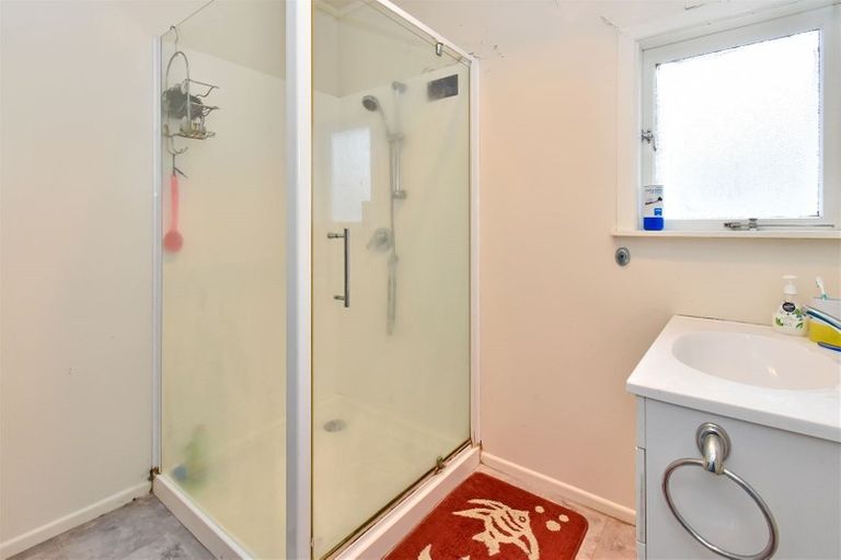 Photo of property in 2/13 Tennessee Avenue, Mangere East, Auckland, 2024