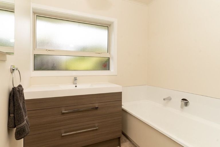 Photo of property in 67 Hamilton Avenue, Ilam, Christchurch, 8041