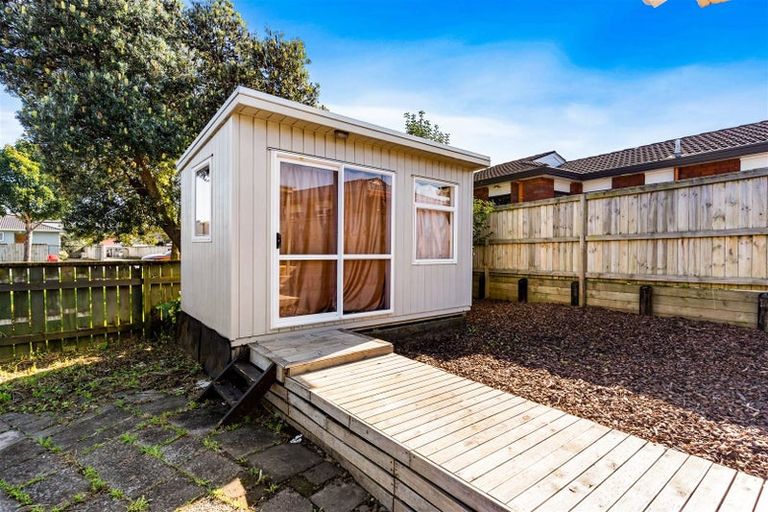 Photo of property in 1/330 Bucklands Beach Road, Bucklands Beach, Auckland, 2012
