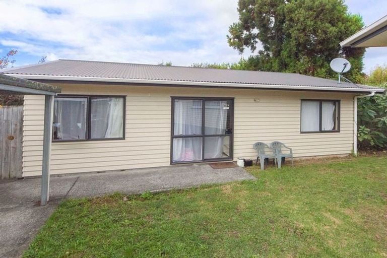 Photo of property in 99 Universal Drive, Henderson, Auckland, 0610