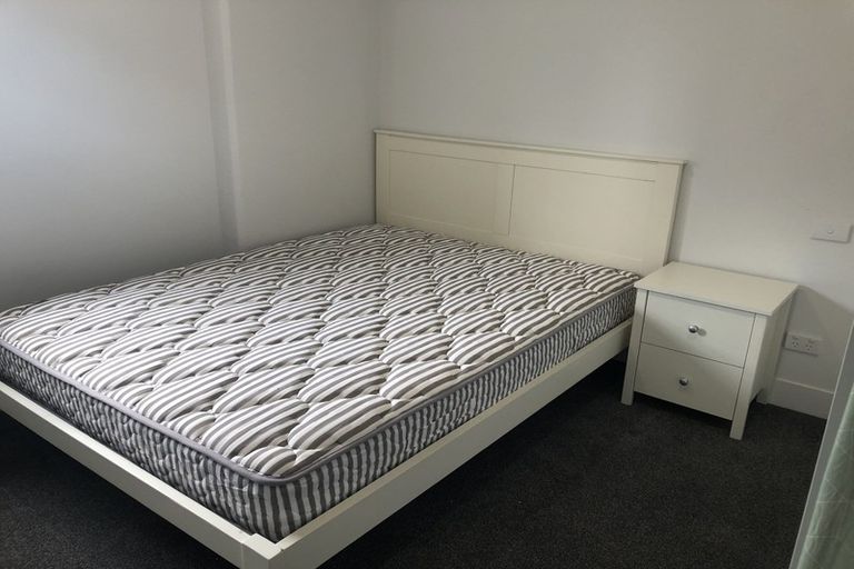 Photo of property in 17f Albert Street, Palmerston North, 4414