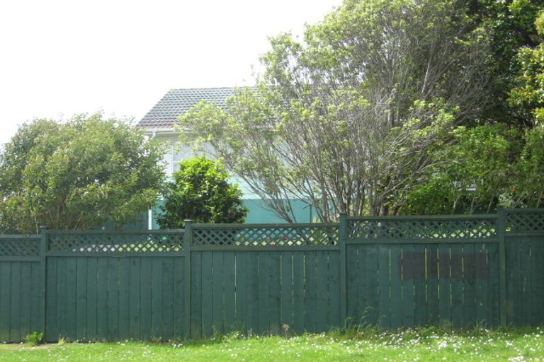 Photo of property in 33 Moncrieff Avenue, Clendon Park, Auckland, 2103