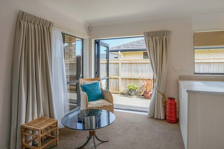 Photo of property in 8 Ian Peter Way, Otaki, 5512