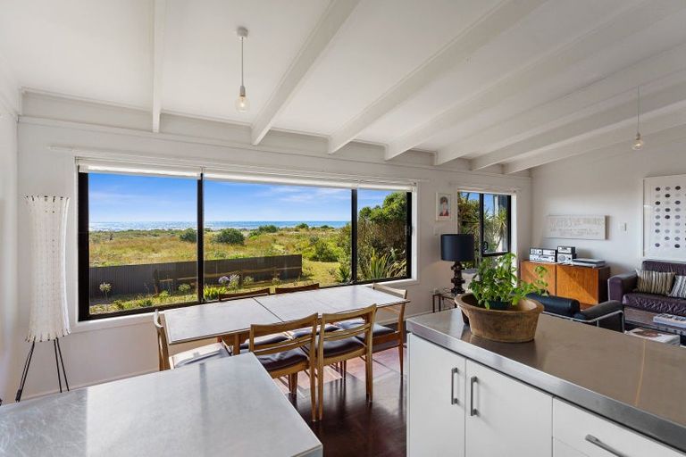 Photo of property in 35 Rodney Avenue, Te Horo Beach, Otaki, 5581