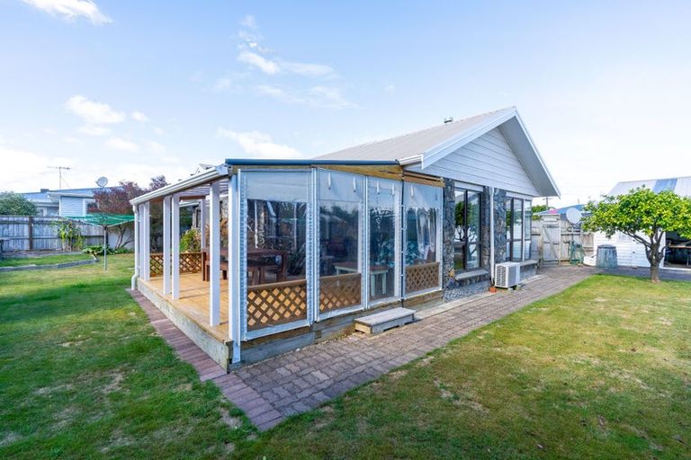 Photo of property in 102a Queen Street West, Levin, 5510